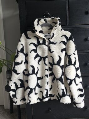 Neon & Nylon Black and Cream Sun Fleece Teddy Jacket